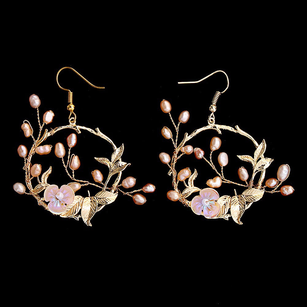 CEH miallo creative exaggerated personality round earrings star diamond earrings high-end pearl earrings
