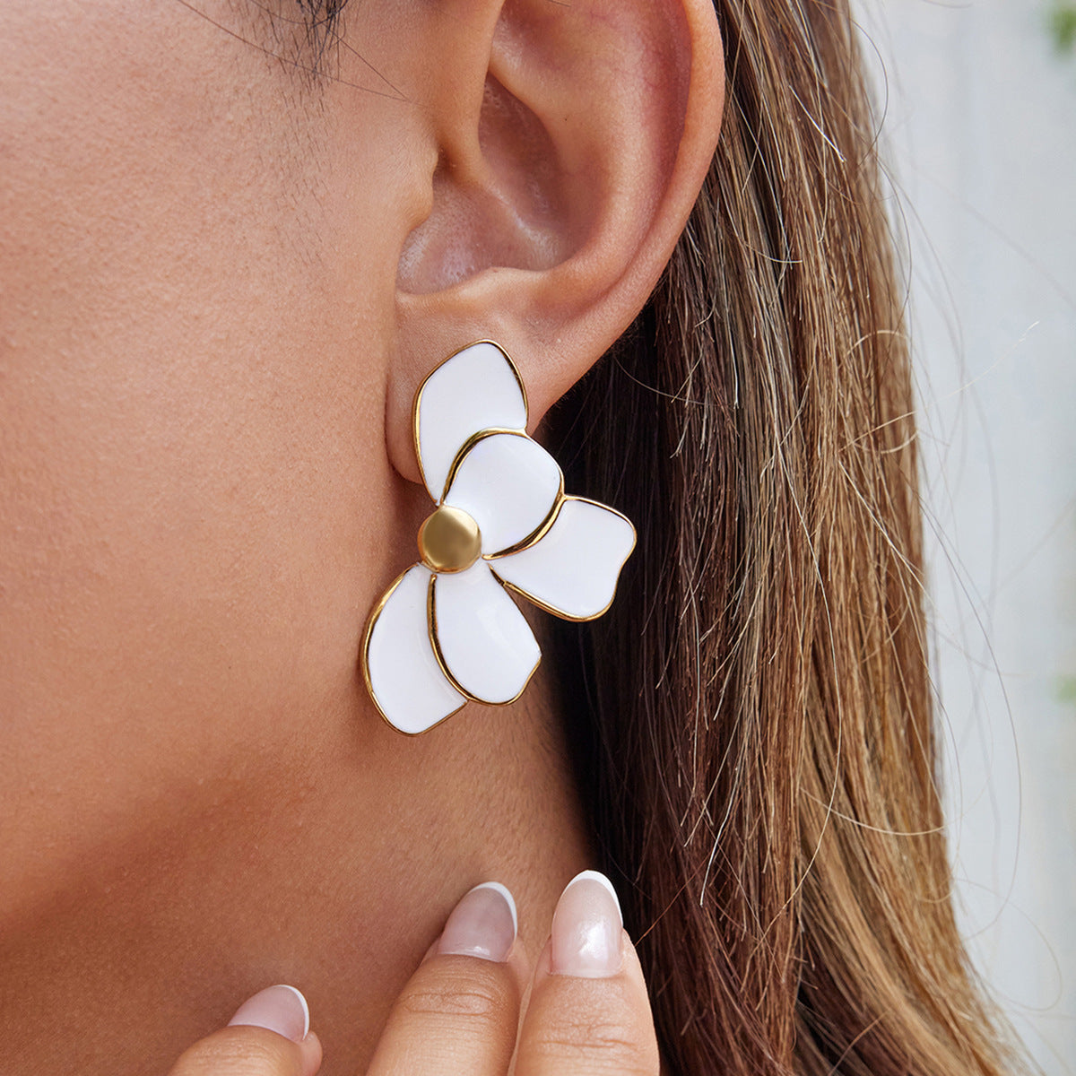 CED stainless steel drip oil earrings, light luxury high-end earrings, cross-border popular titanium steel jewelry, women's color does not fade