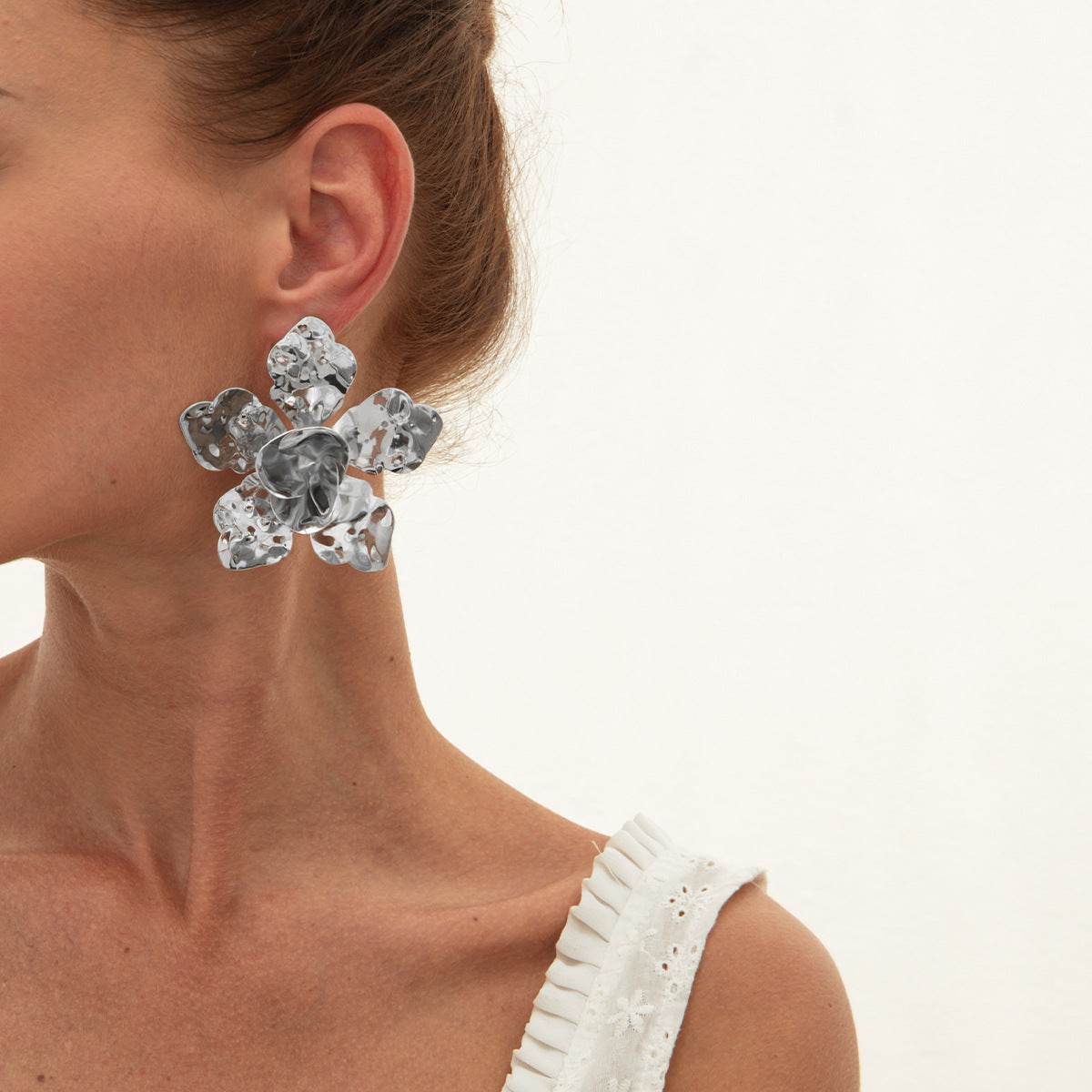 CED wind liquid metal pleated flower stud earrings, design sense leaf petal earrings - WhosaleJewelry