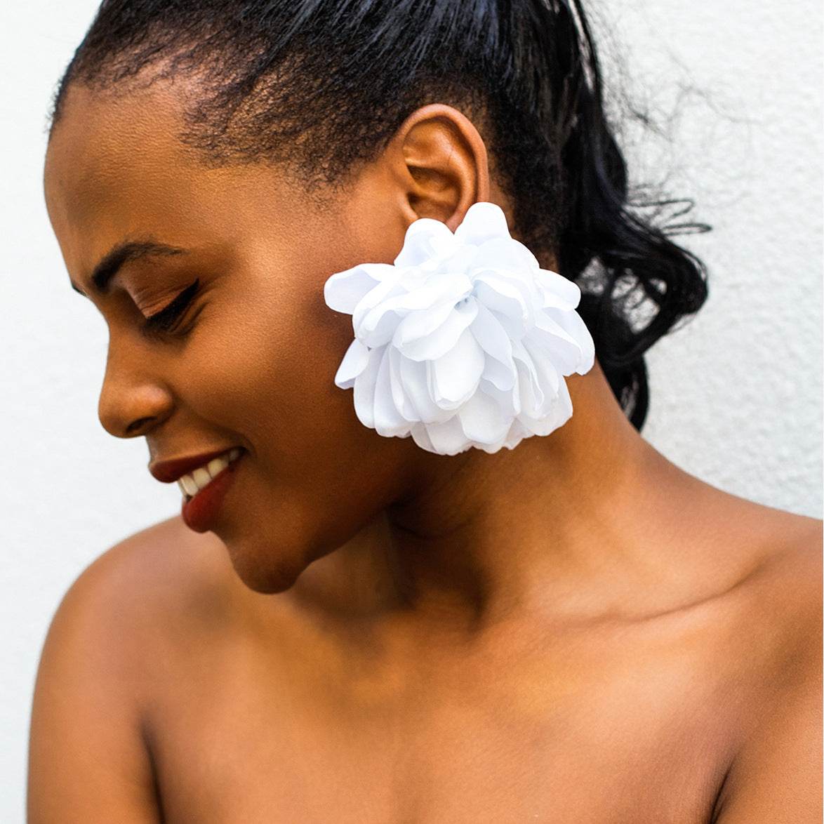CED design sense exaggerated fabric large flower stud earrings, niche flower simulation flower earrings - WhosaleJewelry