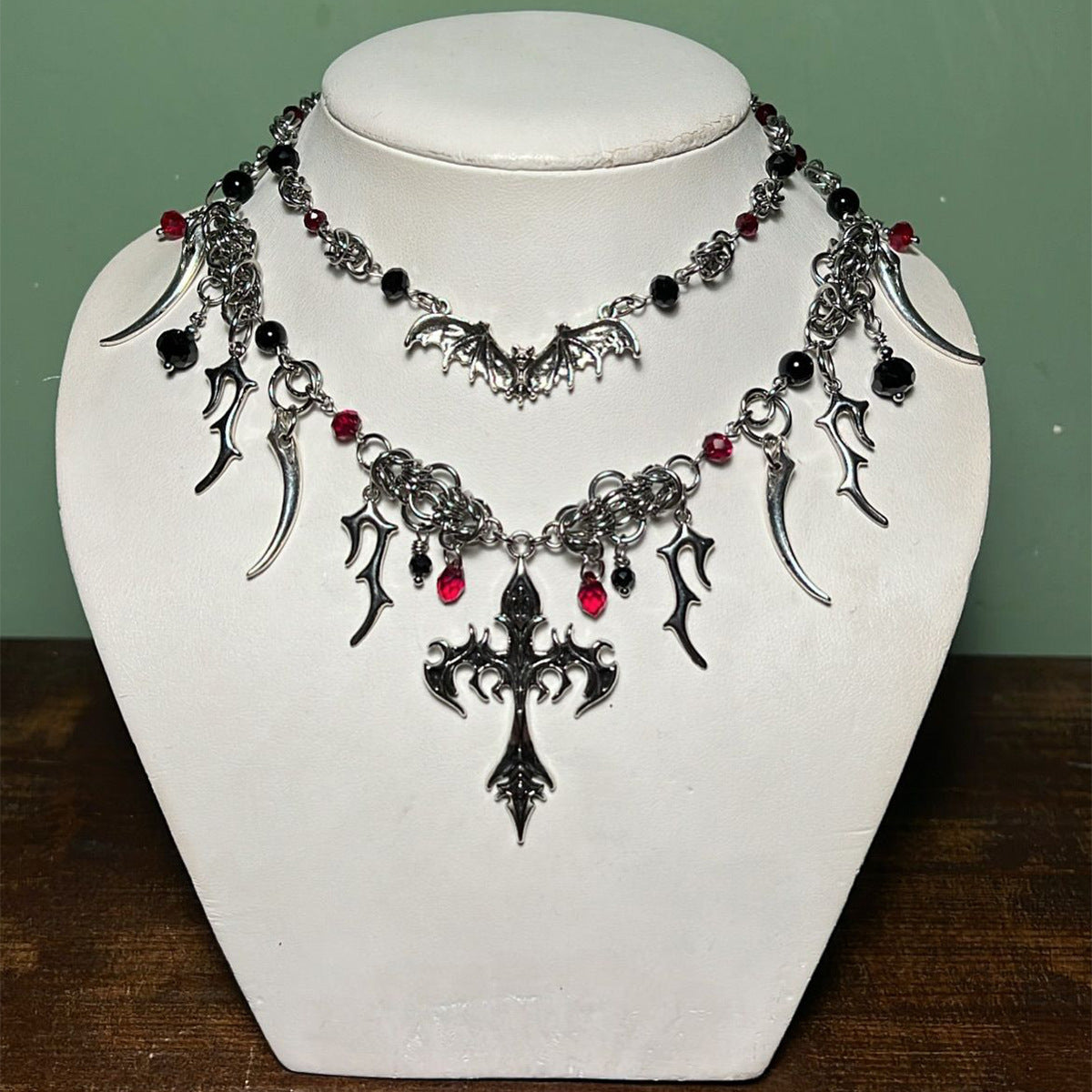 CXL Personality Punk Heterosexual Spider Imitation Pearl Necklace Sweet Cool Hottie Merry Su Halloween Collarbone Chain