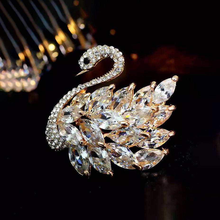 CXZ exquisite versatile swan brooch high-end female atmosphere Korean crystal brooch design sense niche pin suit accessories - WhosaleJewelry
