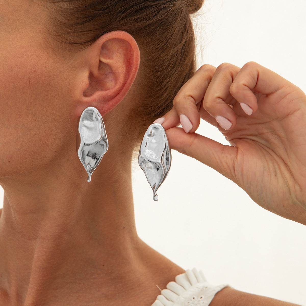 CED wind liquid metal pleated flower stud earrings, design sense leaf petal earrings - WhosaleJewelry