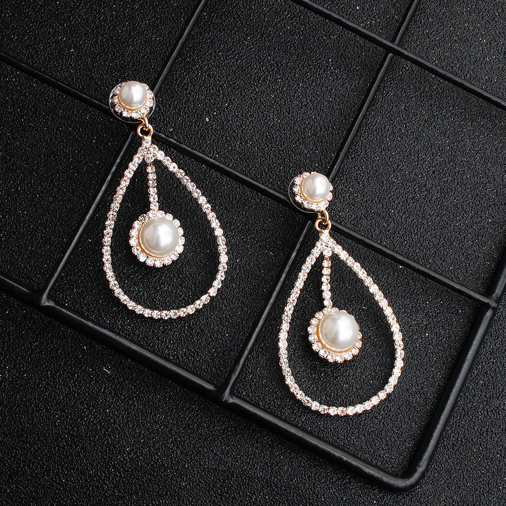 CEH miallo creative exaggerated personality round earrings star diamond earrings high-end pearl earrings