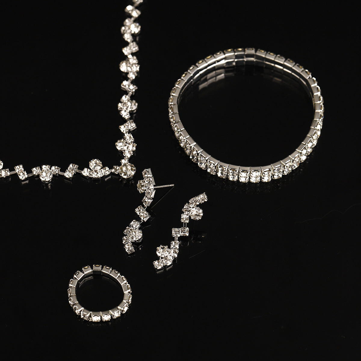 CTZ Necklace Earrings Ring Bracelet Four-piece Wedding Banquet with Super Flash Diamond Bridal Jewelry Set
