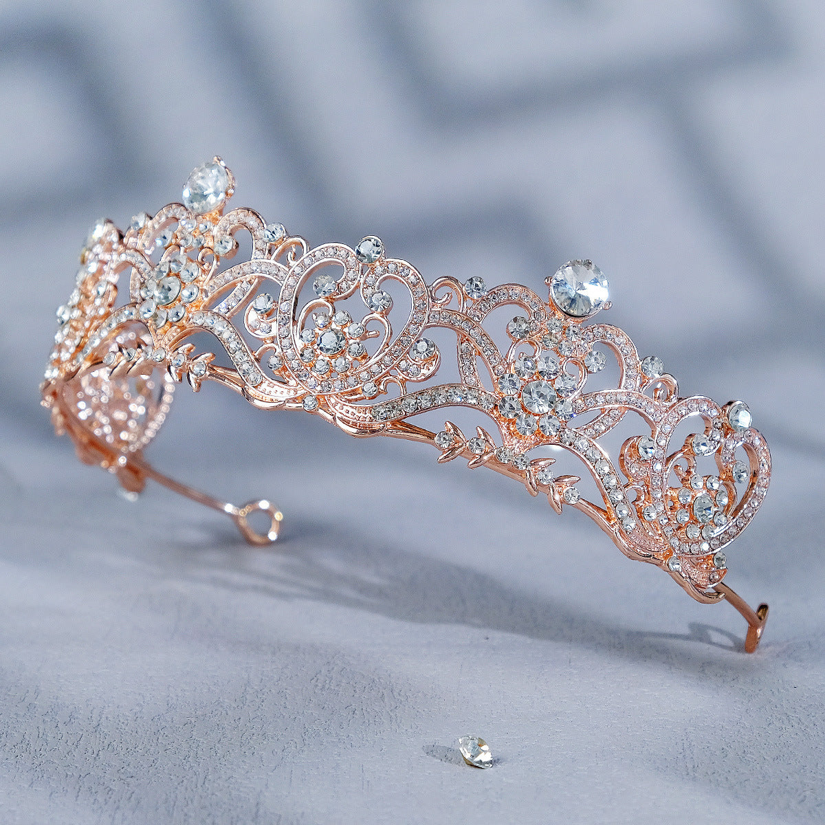 CFG Baroque Vintage Bride Crown Court Light Luxury Rhinestone Alloy Crown Birthday Wedding Headgear