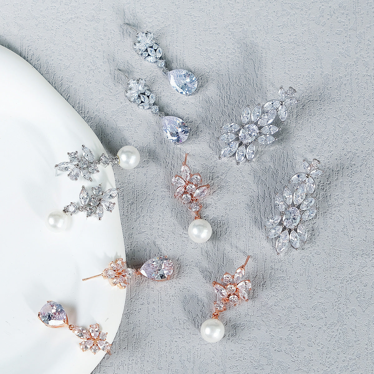 CEH bridal earrings, go out daily versatile earrings, long pearl earrings, light luxury zircon earrings.
