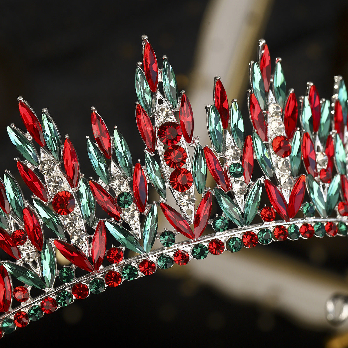 CFG Christmas Crown Luxury Atmospheric Alloy Rhinestone Headwear Women's Birthday Party Wedding Bridal Crown